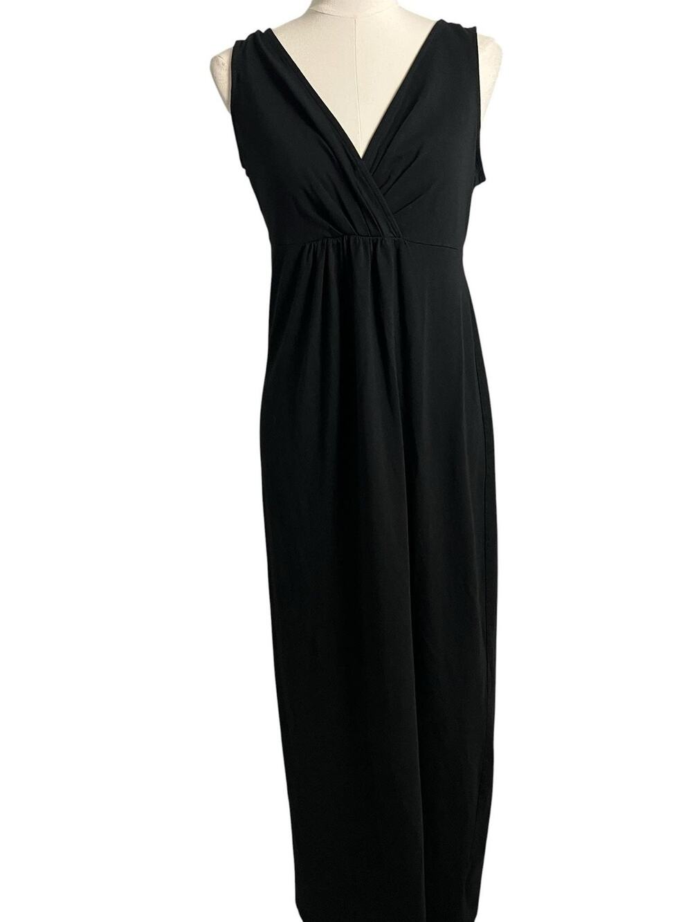 Old Navy Maternity Maxi Dress Womens M Black Sleeveless V Neck Jersey Stretch
